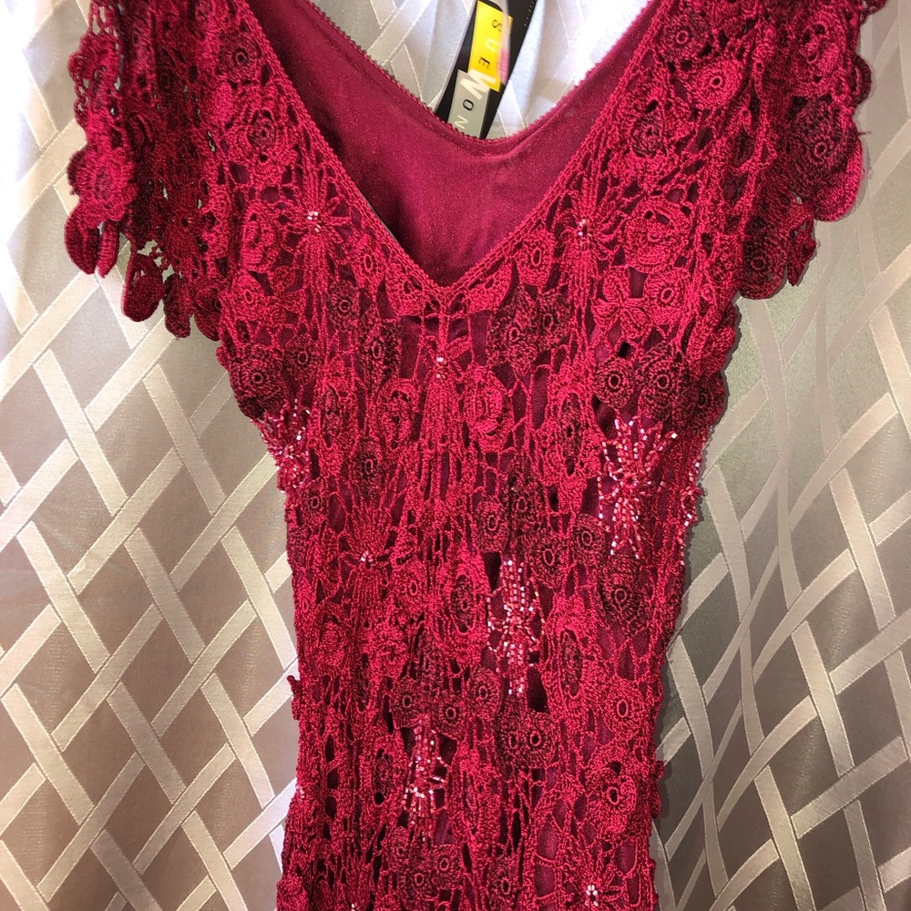 Original Sue Wong crochet beaded cocktail dress in red size 8 worn twice